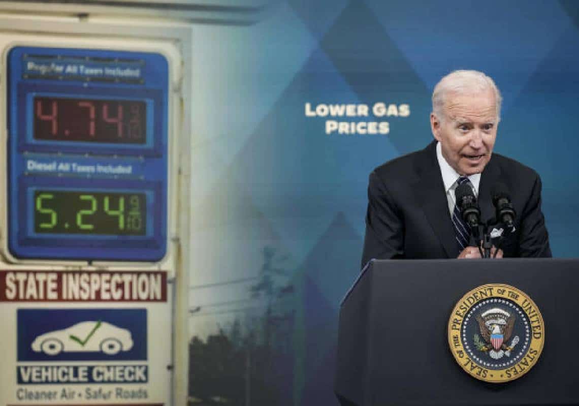 מוזר: ביידן התחנן בשידור ישיר לבעלי תחנות הדלק "בבקשה הורידו מחירים"