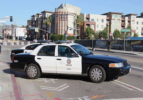 לוס אנג'לס: המשטרה מעלה הילוך בעקבות אחוז עצום של תאונות באשמת הולכי הרגל