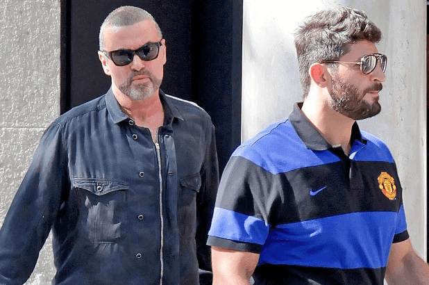 החבר של ג'ורג' מייקל לא נכלל בצוואה וצייץ בתגובה "אני שונא אותך"