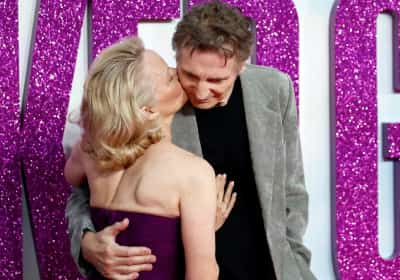 השמועות התנפצו: פמלה אנדרסון וליאם ניסן לא בזוגיות