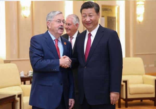 בלי הסבר ובלי מחליף - ארה"ב הודיעה במפתיע על סיום כהונת השגריר האמריקני בבייג'ינג