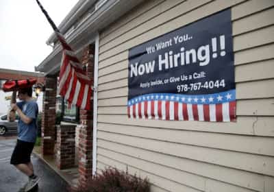 שוק העבודה מאותת מצוקה: האבטלה בארה"ב בשיא של ארבע שנים