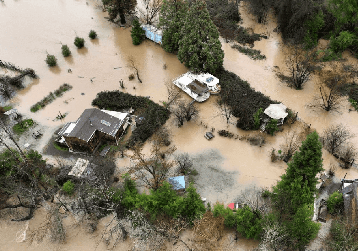 "הגרוע עוד לפנינו": קליפורניה נכנסת לעוד יומיים סוערים 