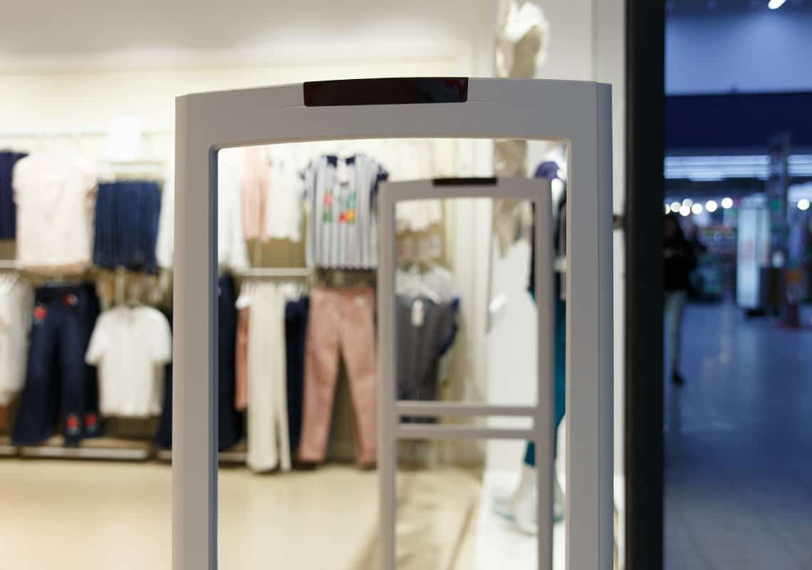 כנופיית גנבים בינלאומית בדרום קליפורניה: 3 אזרחי צ'ילה נעצרו בת'אוסנד אוקס