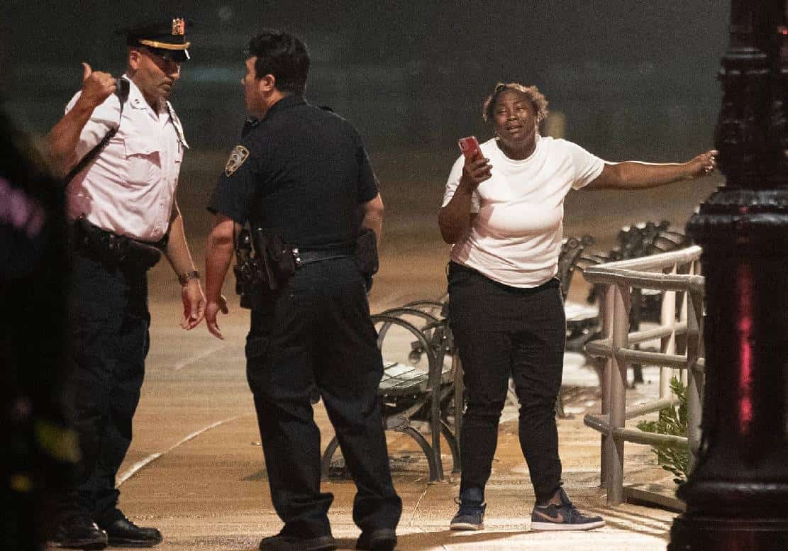 ניו יורק מזועזעת לאחר שאמא רצחה את שלושת ילדיה הקטנים ברצועת החוף המפורסמת של קוני איילנד