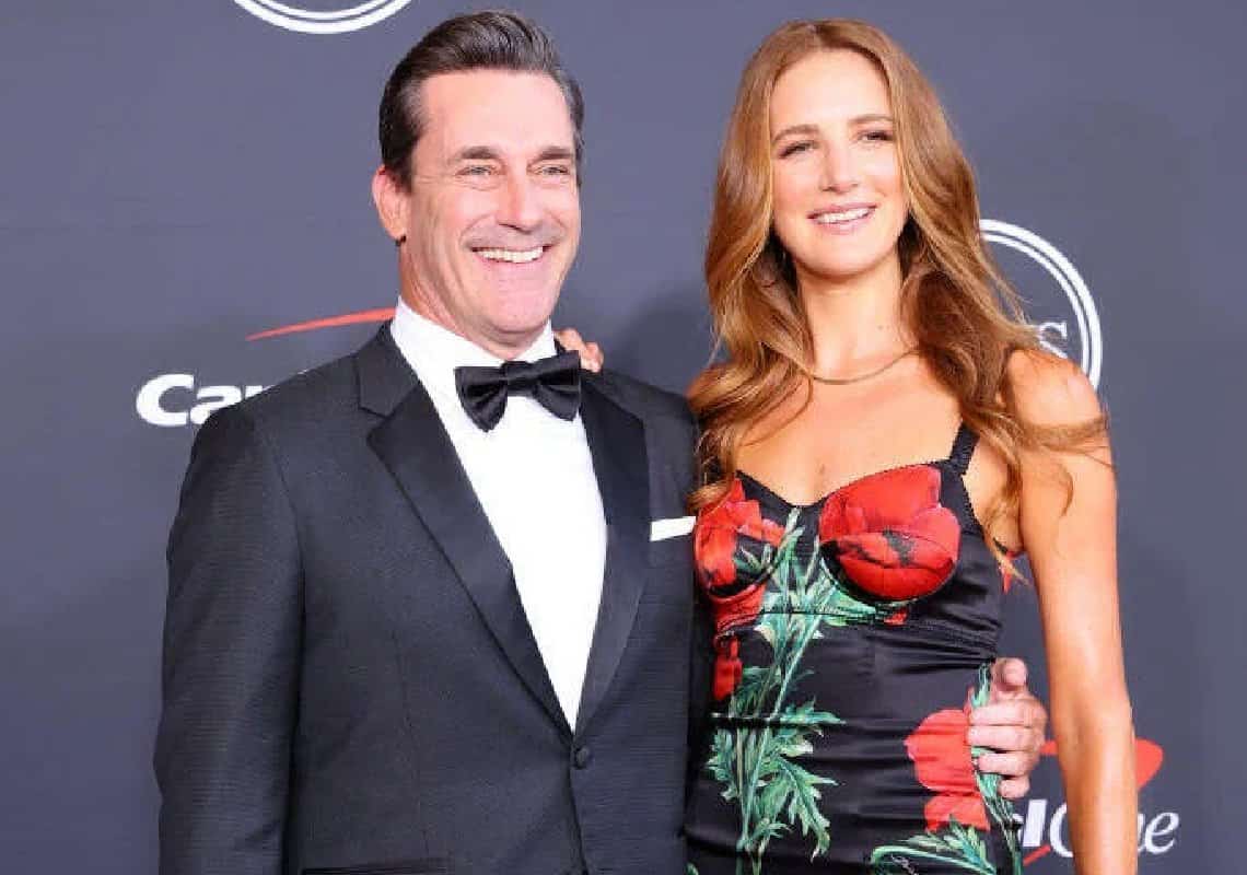 בשעה טובה: כוכב ״מד מן״ התארס