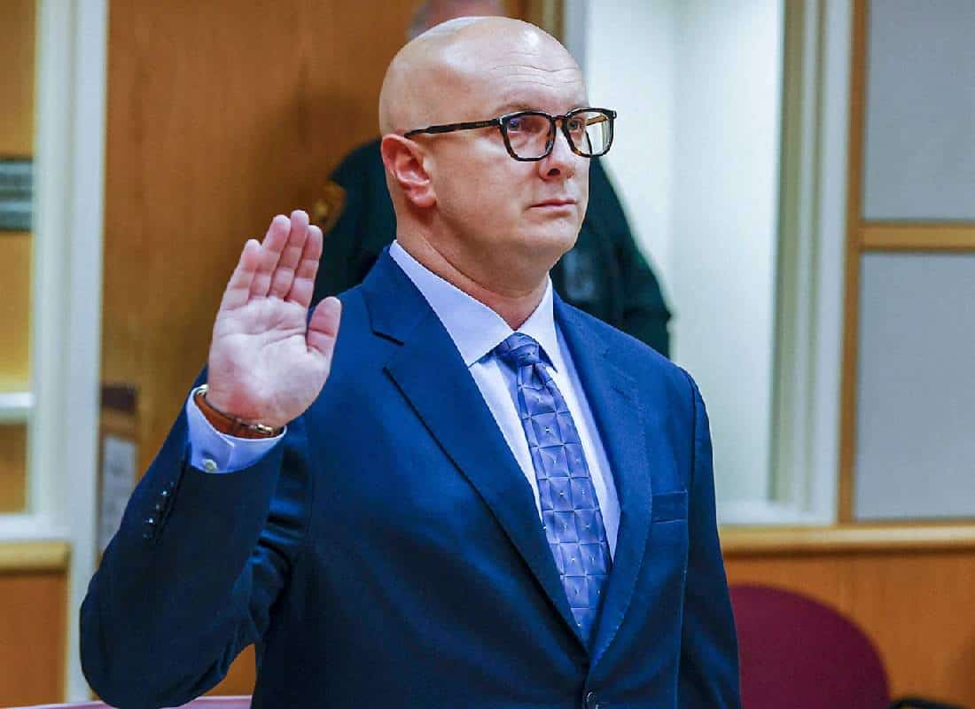 מועמד לקונגרס מפלורידה נאשם באיומים להרוג את יריבתו בפריימריז