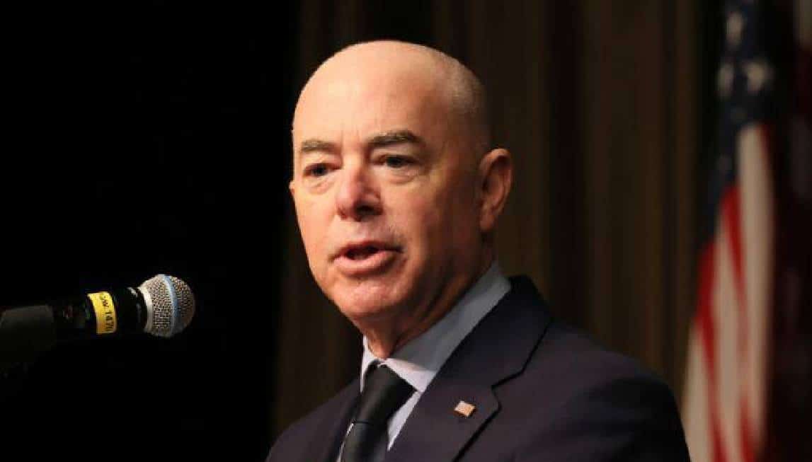 היסטוריה: לראשונה מאז 1875 הודח שר מכהן בממשלת ארצית הברית