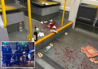 נחלץ לעזרת נשים שהוטרדו מינית - ונדקר בידי מהגרים: צעיר אמריקאי נפצע קשה בגרמניה