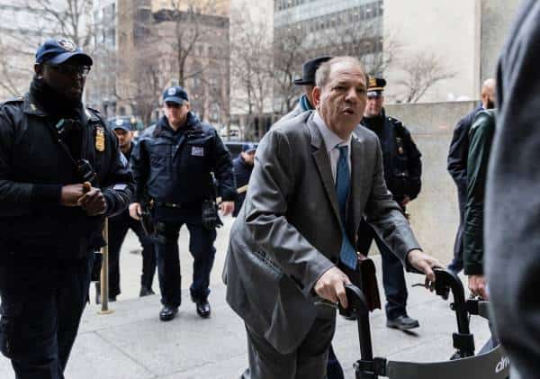 הולך לכלא: הארווי ויינשטין הורשע באונס ותקיפה מינית