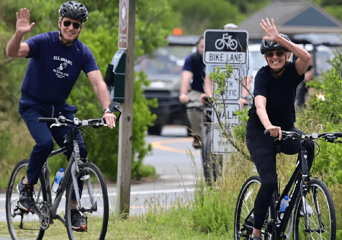 ביידן בילה שליש משנתו הראשונה בביתו בדלאוור – בעוד שיומני המבקרים חסויים