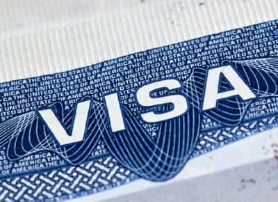 בדיוק כשחשבנו שנפטרנו מזה: הדרישה לוויזות לכניסה לישראל ולארצות הברית עלולה לחזור בגלל משבר תקציבי