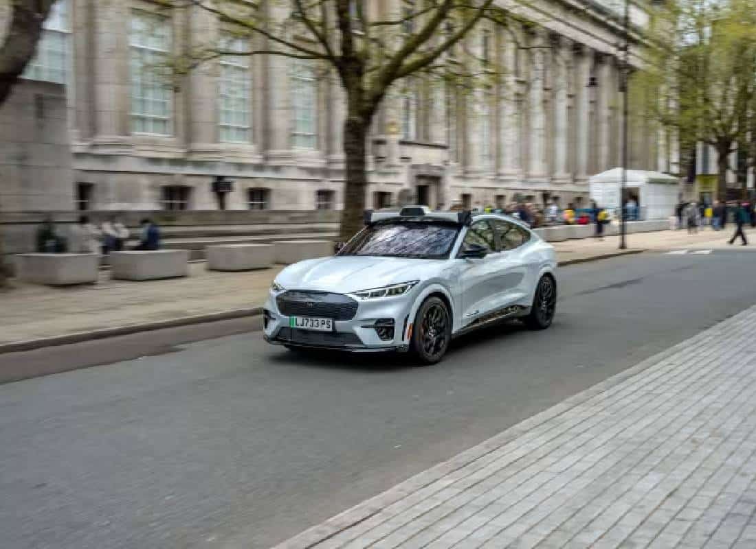 המהפכה האמיתית של הבינה המלאכותית עוד לפנינו: מצ'אטבוטים לשינוי פני העולם