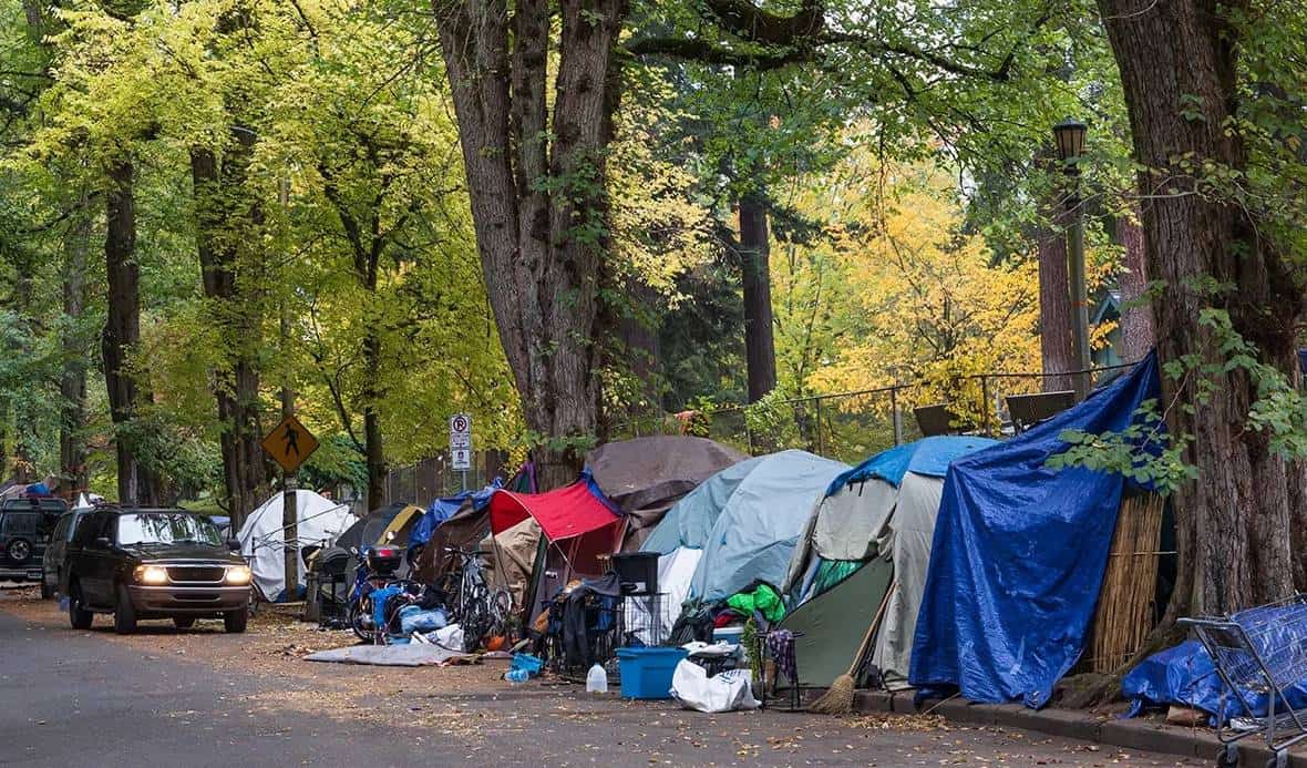 "חיידק מאפריקה ברחבי העיר": פעם הפנינה הנסתרת של החוף המערבי הפכה למוקד התפרצות חיידקי צואה ממדינות עולם שלישי