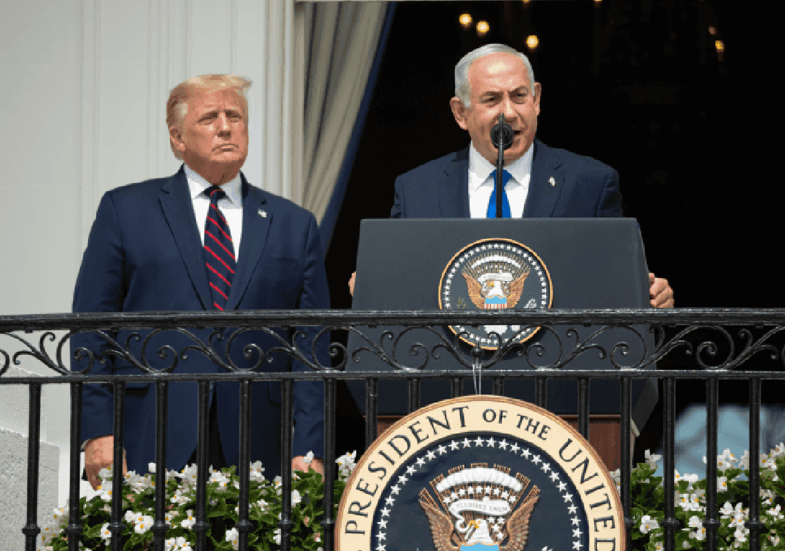 "שובו של המלך!": השמרנים בארה"ב מגיבים לניצחונו של נתניהו - ונושאים עיניים לטראמפ