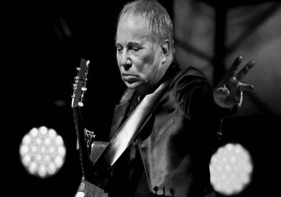 להתראות גב' רובינסון: פול סיימון פותח את עונת ההופעות של ה'הוליווד בול', לוס אנג'לס 