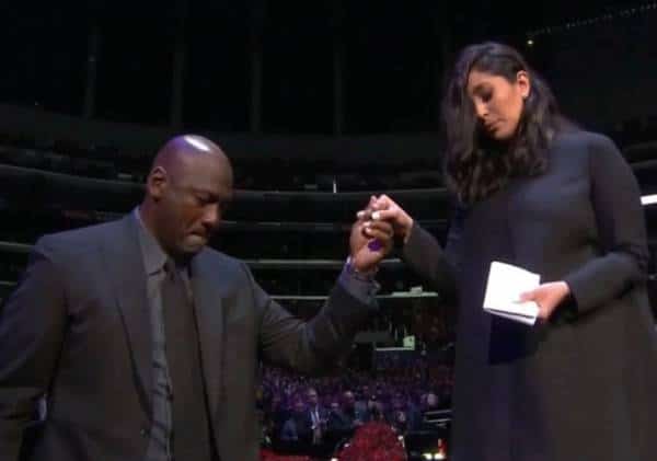 "בשבילכם הוא היה הממבה, בשבילי הוא היה בעל ואב מסור": פרידה אחרונה מקובי בראיינט