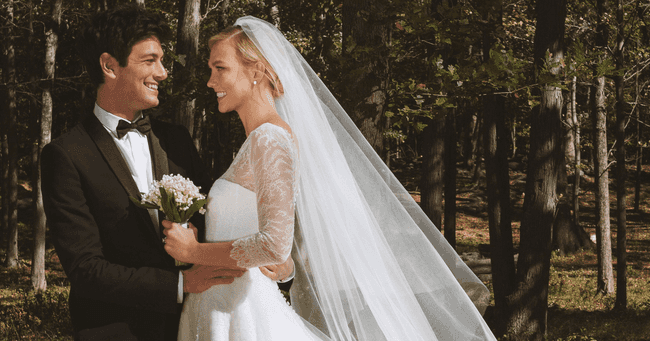 שבר את הכוס: ג'וש קושנר וקארלי קלוס התחתנו בטקס יהודי כשר למהדרין