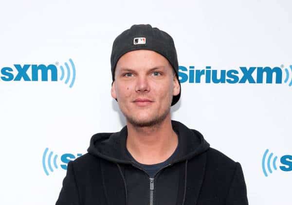 סיבת המוות: אביצ'י חתך את הוורידים בשברי זכוכית, על מנת לגרום לעצמו נזק קטלני ולשים קץ לחייו 