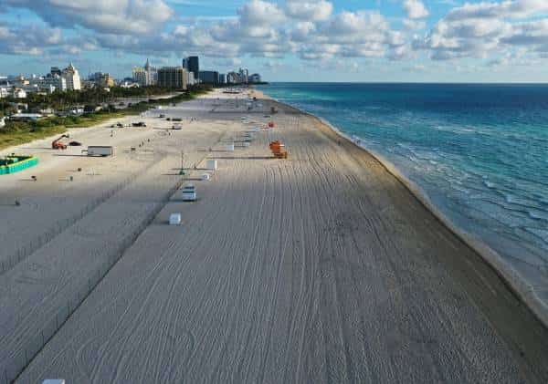 בכיר במערכת הבריאות בפלורידה: "עד שלא יהיה חיסון, זו השגרה החדשה"