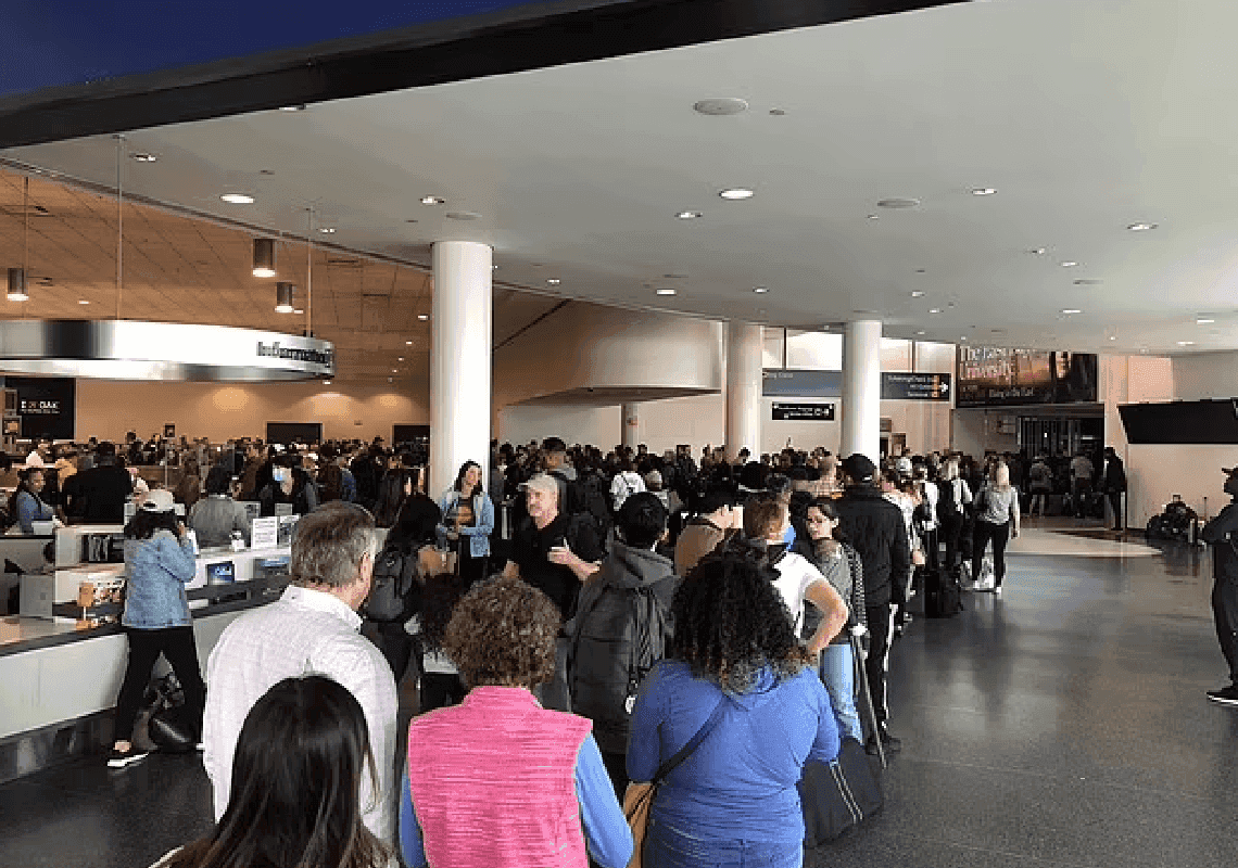 חשש להצתה: אש פרצה בתחנת חשמל באוקלנד - וגרמה לשיבושים כבדים 