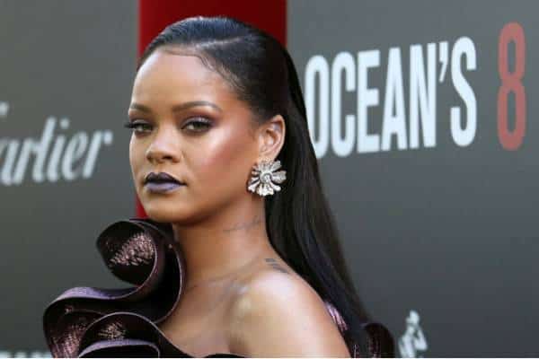 "מרגישה נורא": ריהאנה מודאגת ממצבו של כריס בראון לאחר שנחקר בחשד לאונס