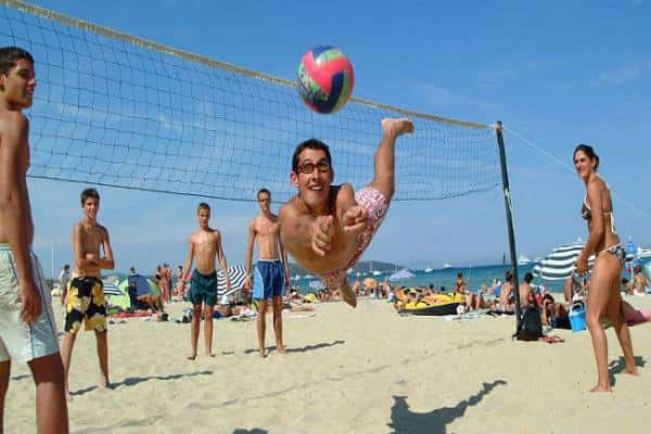 חוף הים טוב לבריאות: כך תשלבו את הבילוי מול הים בתכנית הדיאטה שלכם