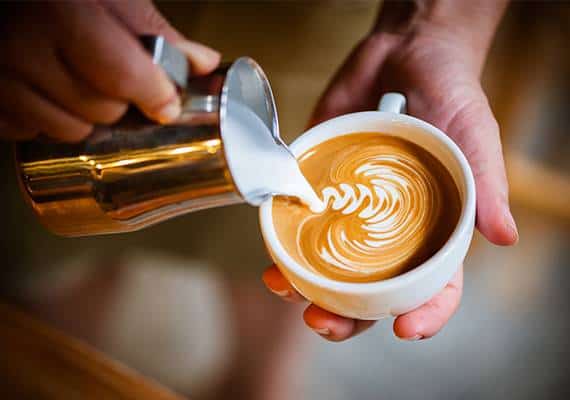 מחר חל "יום הקפה הבינלאומי", רשתות רבות מציעות את המשקה בחינם