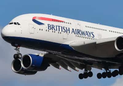 תקרית חריגה בטיסה מקליפורניה לאנגליה: דייל נתפס רוקד עירום בשירותים