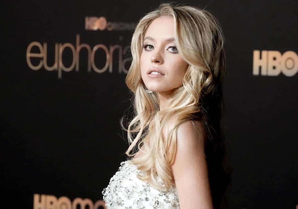 כוכבת אופוריה על סצנות העירום בכיכובה: ״מדרבנים אותי להמשיך לעשות את זה״