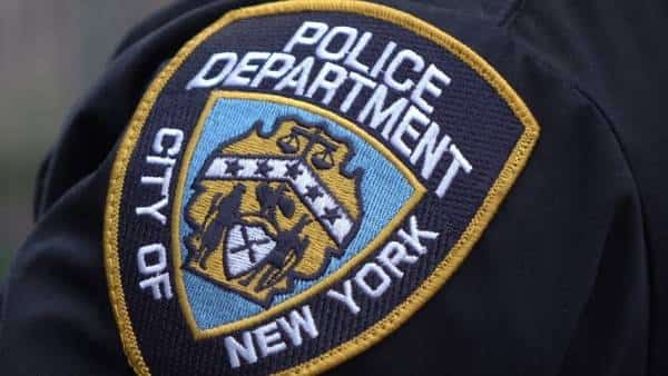 "יהודים מז%@$": שוטר ה-NYPD תקף משפחה חסידית