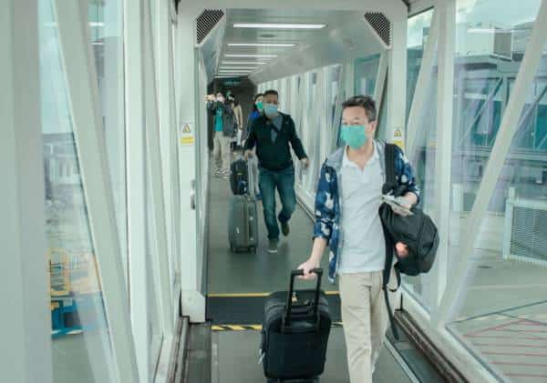 בעקבות הקורונה: ענקיות התעופה מודיעות על צניחת רווחים 