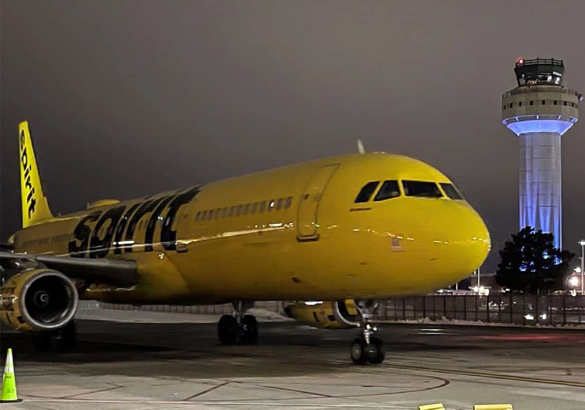 בהלה בנמל תעופה בארה"ב בעקבות איום על פצצה במטוס