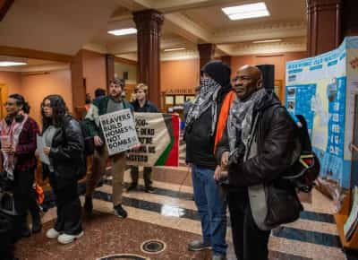 פרופסור מ-אם.איי.טי קרא לסטודנט יהודי: מקרה בוחן של זיהום מוחי ציוני