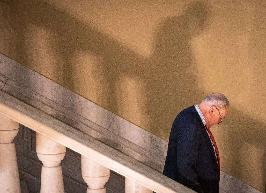 הסנאט אישר את חוק התקציב ברגע האחרון: שומר, מנהיג הדמוקרטים מנע סגירת הממשל