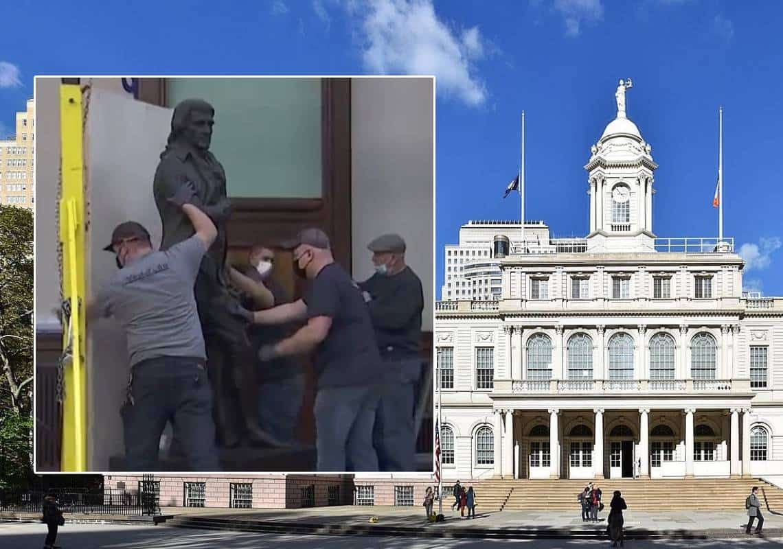 באופן רשמי: פסלו של נשיא ארה"ב ה-3 הוסר מבניין עיריית ניו יורק