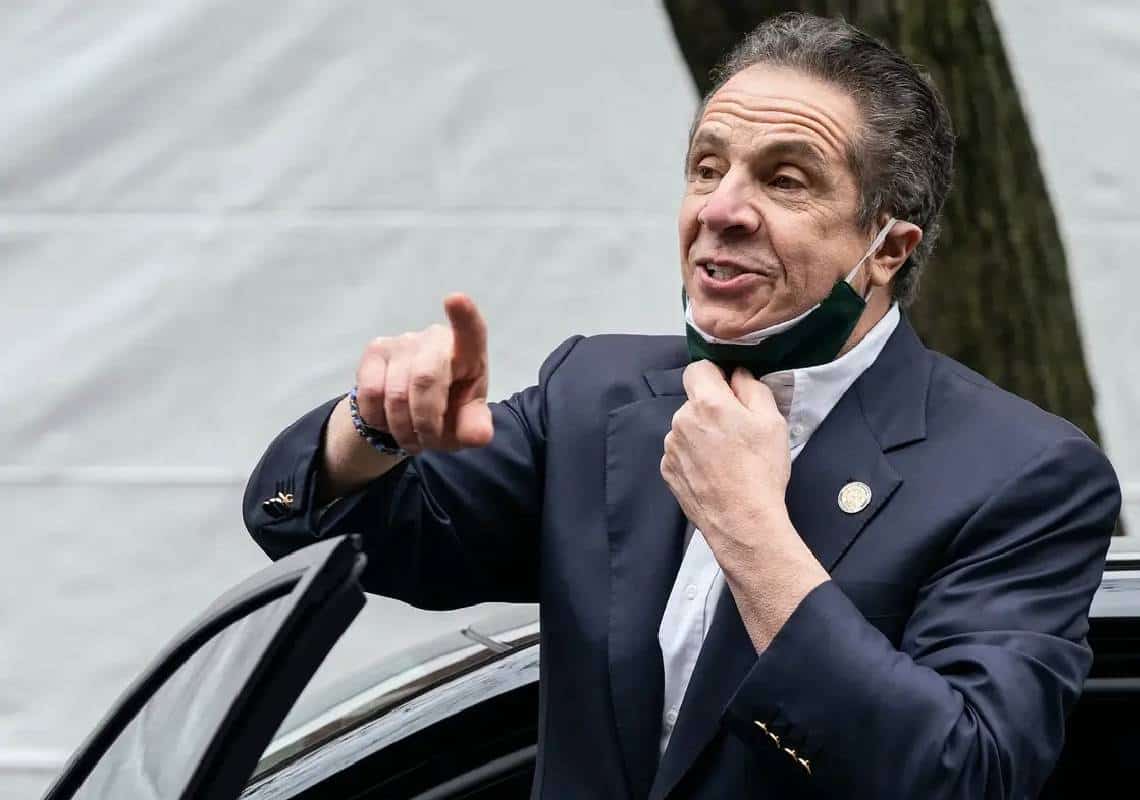 מושל ניו יורק לשעבר לא שולל חזרה לפוליטיקה: "מרגיש מזוכה מכל החשדות"