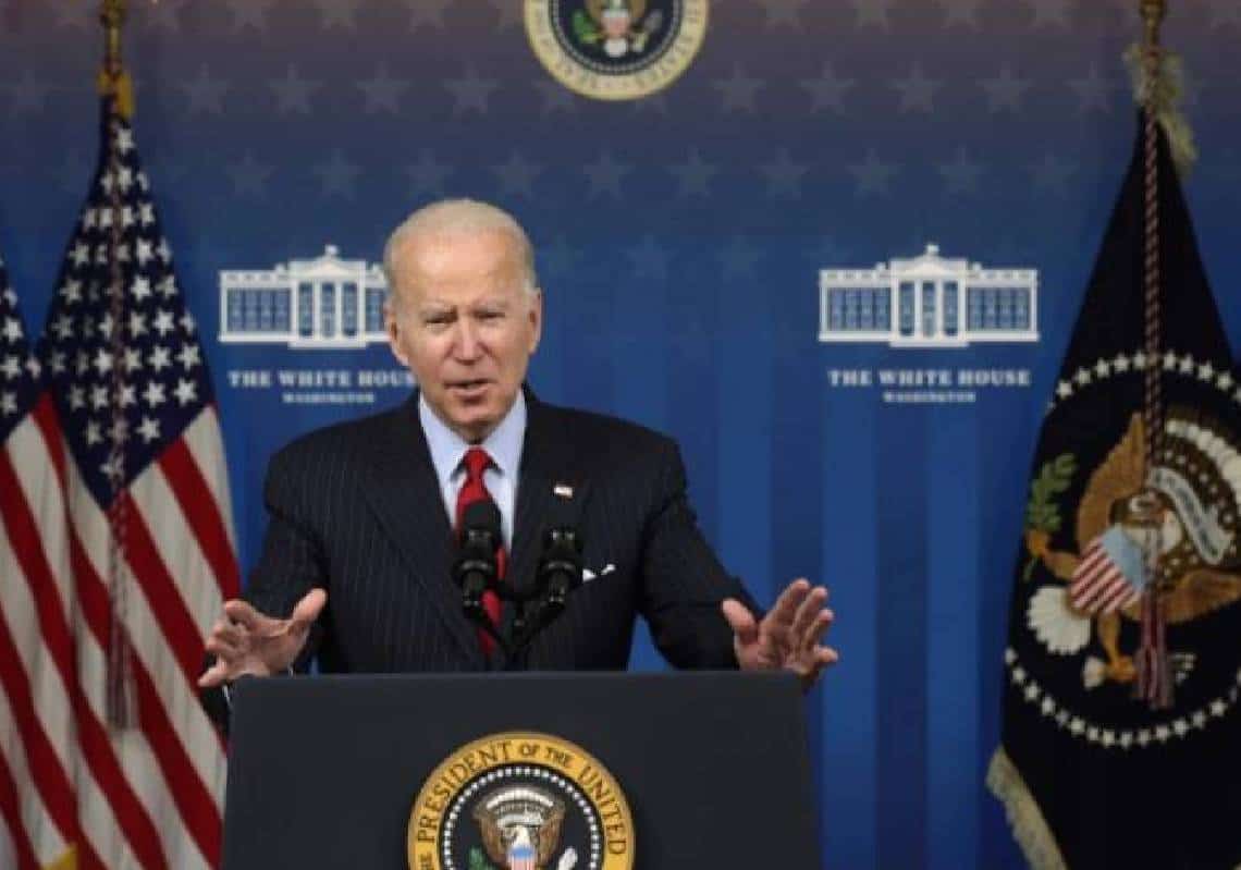 הניו יורק טיימס: "העובדה שביידן חלה פעמיים בקורונה פוגעת בנראטיב של הממשל ביחס לבריאותו החזקה"