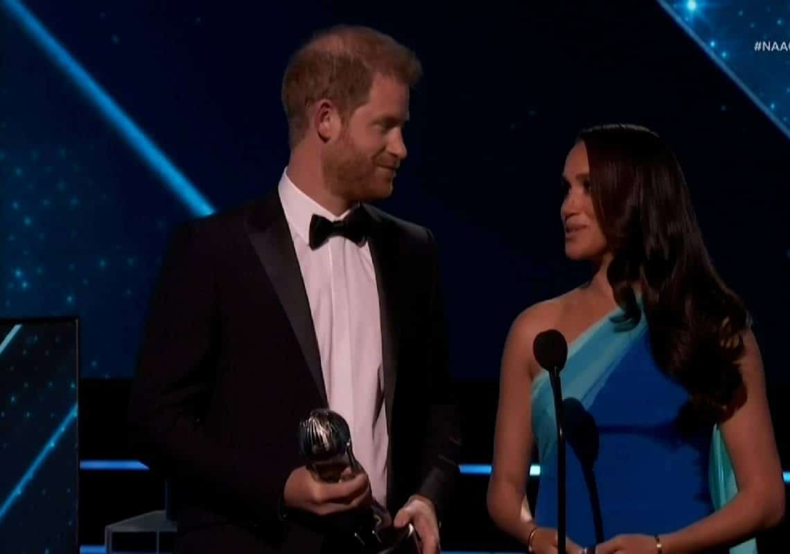 מה המלכה תגיד על זה? הנסיך הארי ומייגן מרקל מקבלים את פרס יוקרתי במיוחד