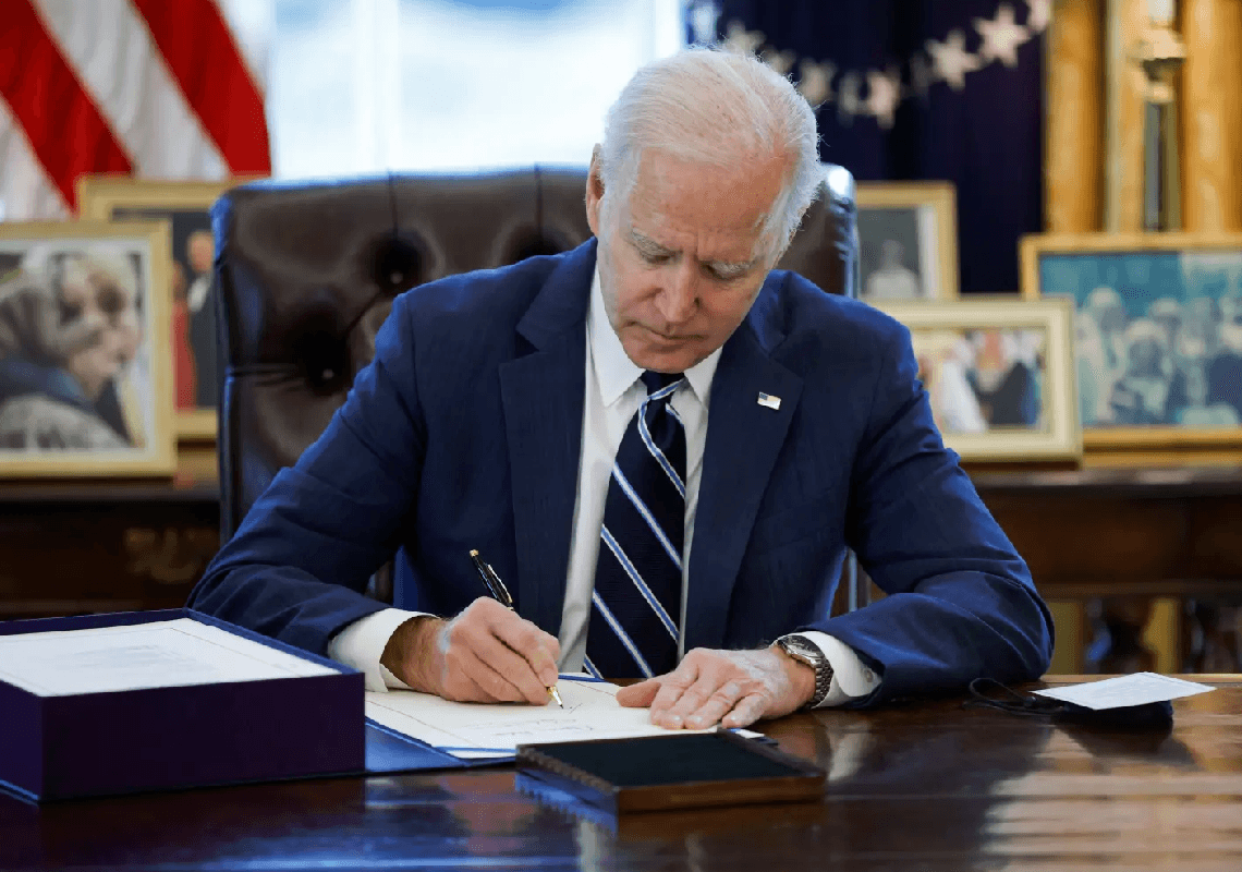 חשיפה: עשרות צווים נשיאותיים של ביידן נחתמו ב'אוטופן'