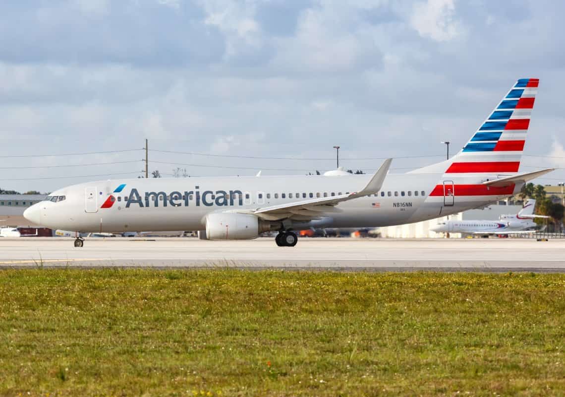 אמריקן איירליינס מיישרת קו עם יונייטד: הטייסים יזכו להעלאת שכר משמעותית
