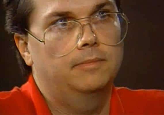 לפחות שנתיים נוספות בכלא: וועדת השחרורים דחתה את בקשתו של רוצח ג'ון לנון