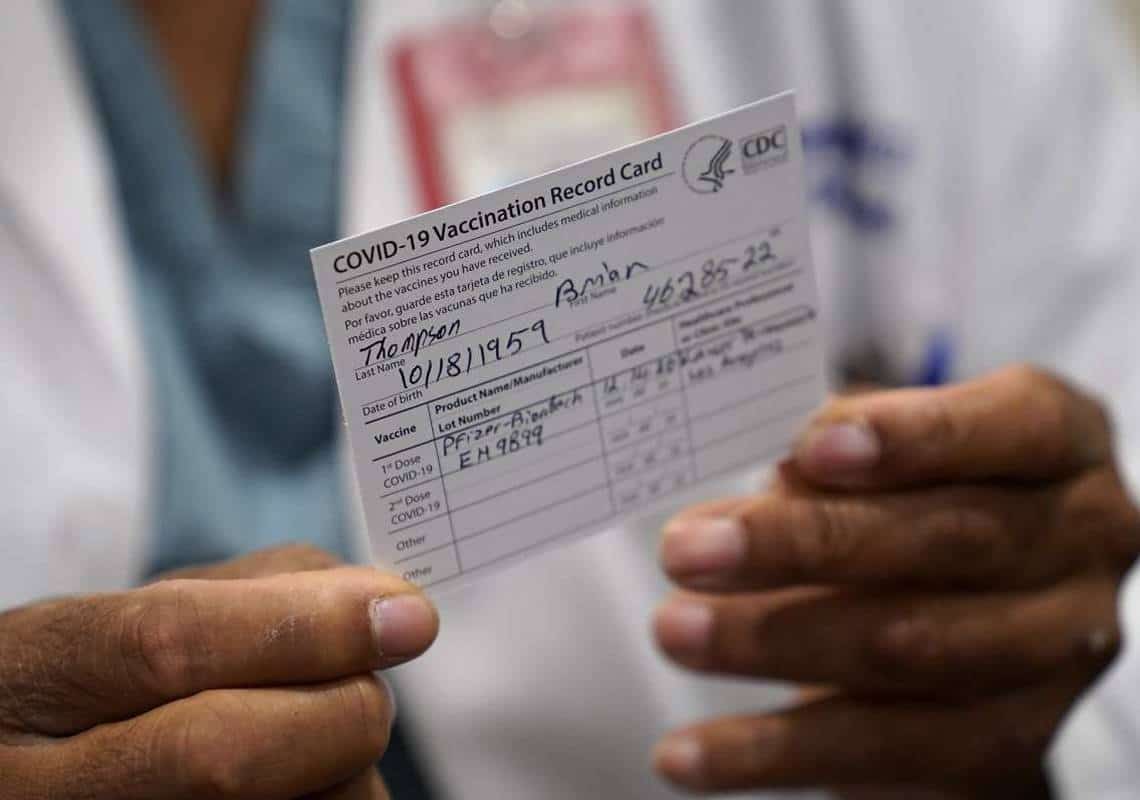 דרישה חדשה בקליפורניה: להציג הוכחת התחסנות באירועים המוניים