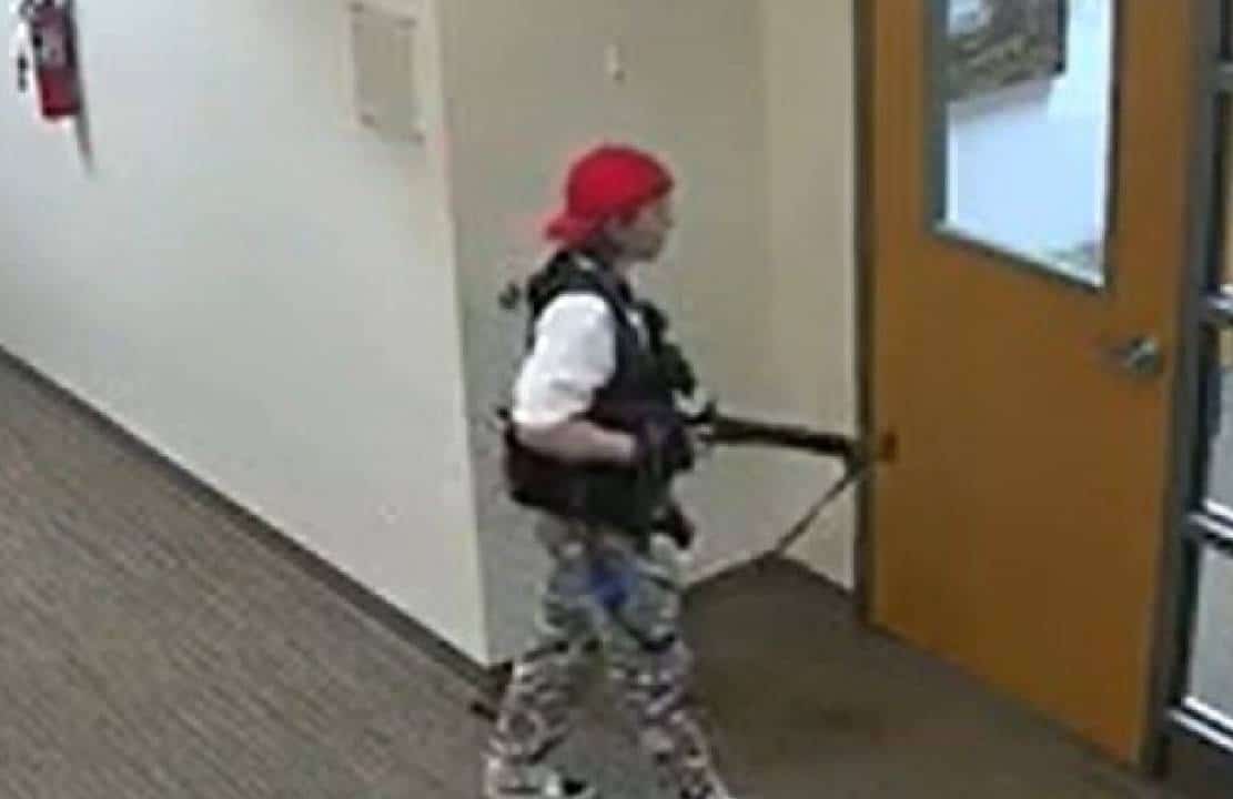 דיווח: הרוצחת הטרנסג'נדרית בת ה-28 שטבחה במספר ילדים בביה"ס נוצרי כתבה על ה"פין הדמיוני" שלה