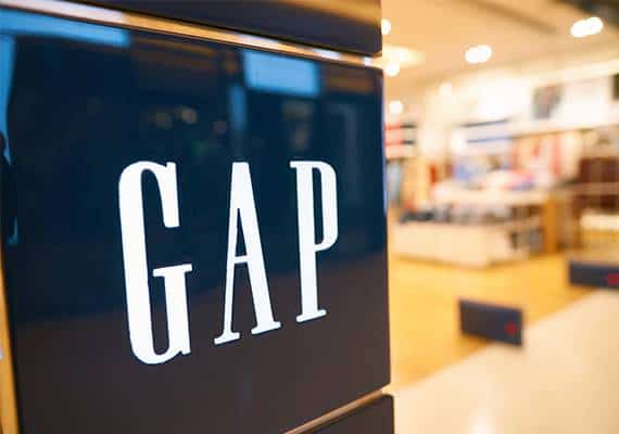 אמזון פותחת פער: מניית Gap צונחת בעקבות הרבעון המאכזב