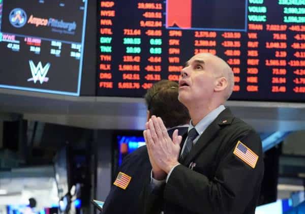 בוול סטריט מתקשים לעכל את אחד השבועות הקשים שידעה הבורסה מאז ומעולם