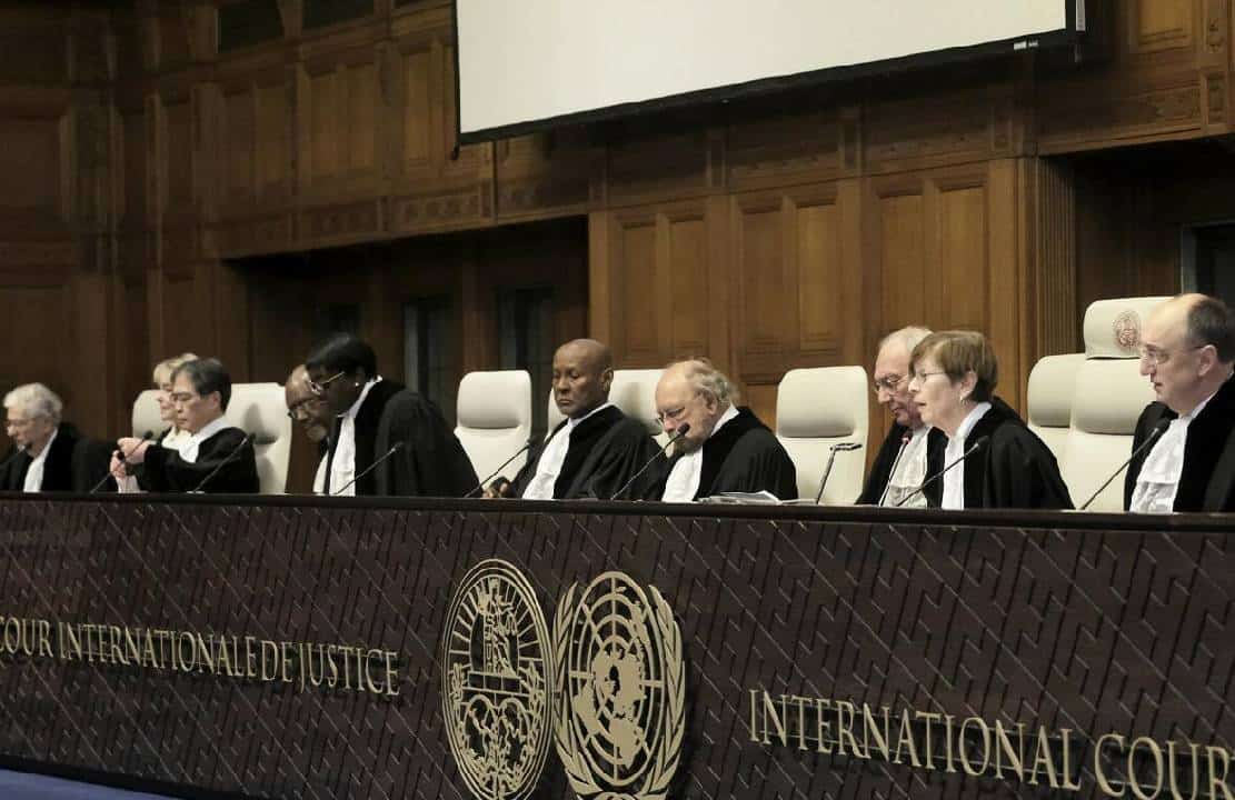 ישראל מכנה את דרום-אפריקה 'הזרוע המשפטית של חמאס' לאחר היום הראשון של משפט "רצח העם" בהאג