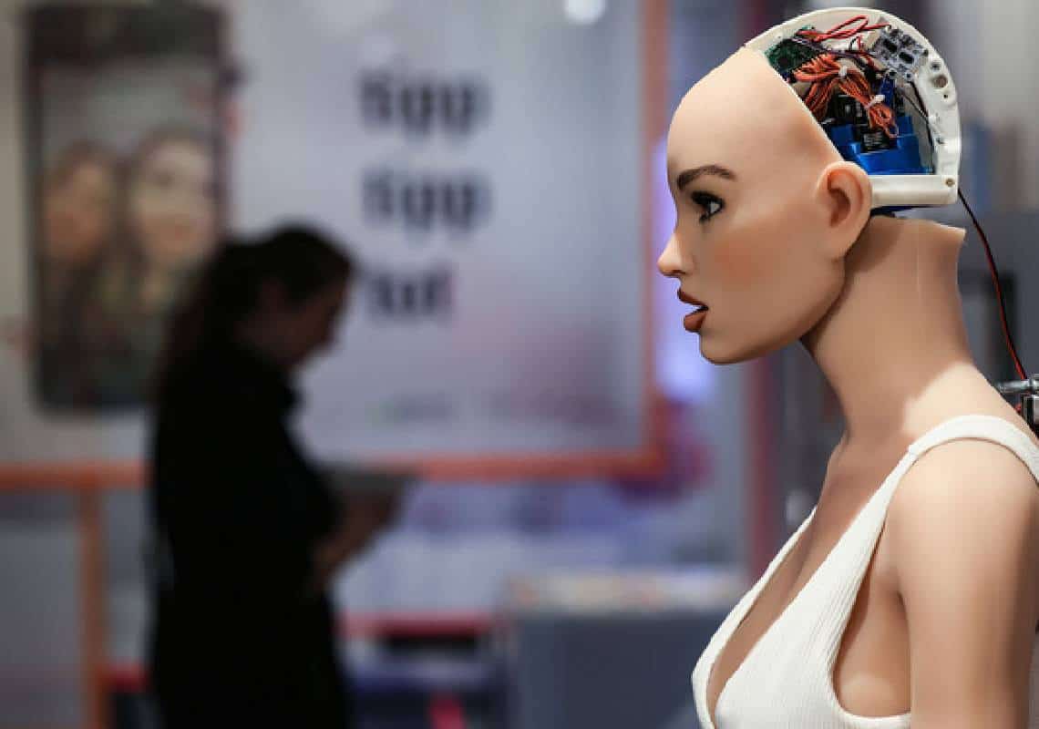 בכיר לשעבר בגוגל: "‏בינה מלאכותית תעורר לחיים בובות מין"