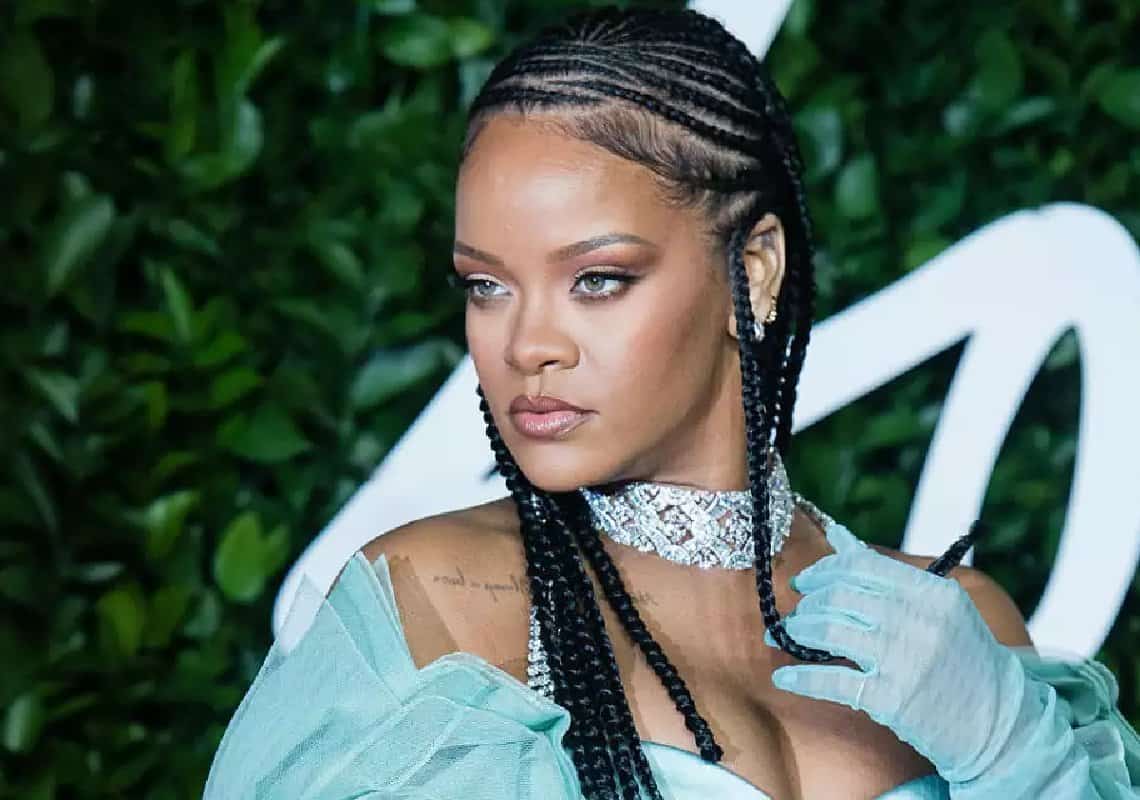 עכשיו זה רשמי: ריהאנה היא המיליארדרית הכי צעירה
