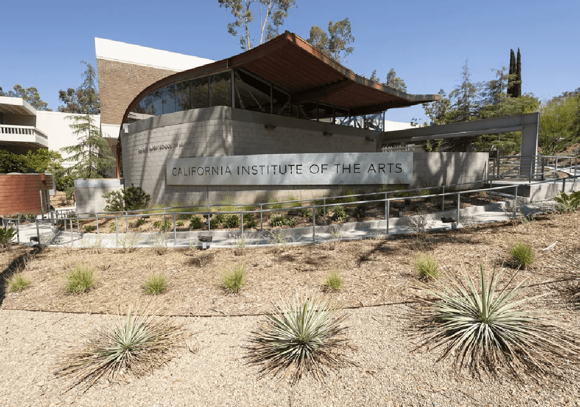 בית האופנה שאנל פותח מרכז חדשני לאמנים וטכנולוגיה בקליפורניה